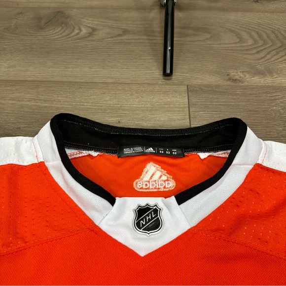 Adidas Philadelphia Flyers NHL Orange Home Jersey W/ Fight Strap Carter Hart #79 - Picture 8 of 12